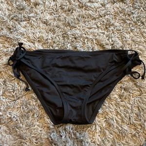(2/$15) 🟡 Side Tie Black Bikini Bottoms